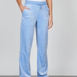 Juicy Couture  - Säljer mina Juicy byxor eftersom dem ej kommer till användning längre , sparsamt använda som nya. Köpta för 1000