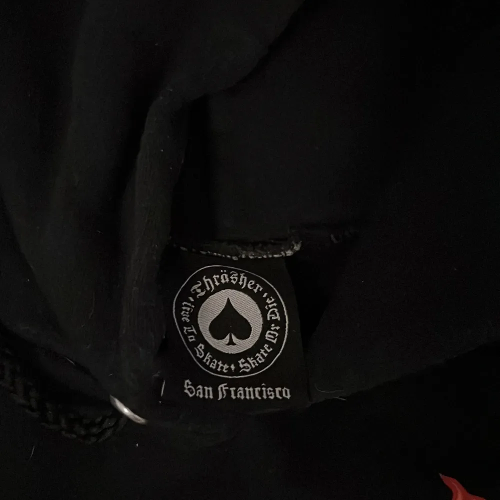 Svart Thrasher hoodie . Tröjor & Koftor.