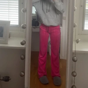 Neon rosa juciy byxor - Jättefina men använder de inte bara gjort 2 gånger😻o kan byta de med en annan färg 