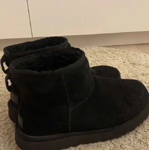 Uggs  - Säljer mina uggs då jag ej använder dom längre