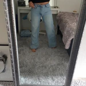 Lager 157 jenas  - Fina jenas ifrån lager 157 köptes bara för min jag hade på mig gick i sönder där av så är dom bara använda i 3timmar så dom är typ helt nya 