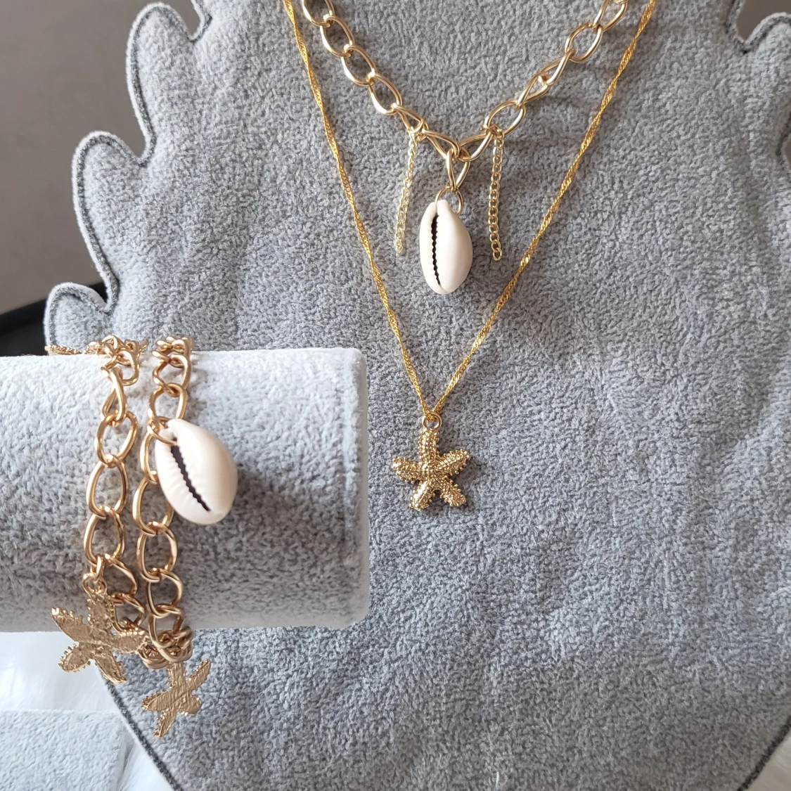 Halsband med armband 