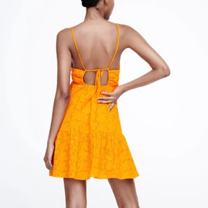 Orange kort klänning - Slutsåld söt klänning från zara 