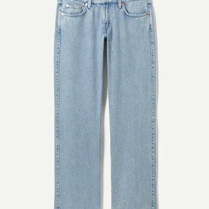 Arrow low straight jeans - Super fina jeans i helt nytt skick då de precis är köpta & inte använda någon gång🫶🏼 De är i storlek 23/34 säljer då de inte satt bra på just mig. Skriv gärna till mig vid intresse / fler bilder eller frågor! Betalning sker via swish❤️‍🔥, buda i kommentarerna