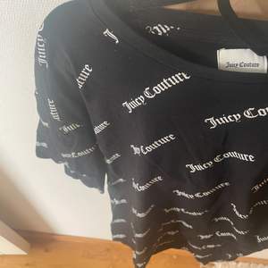 T-shirt från Brandy Melville | Plick Second Hand