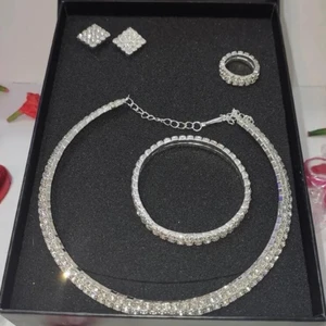 Necklace set - Silver necklace set 