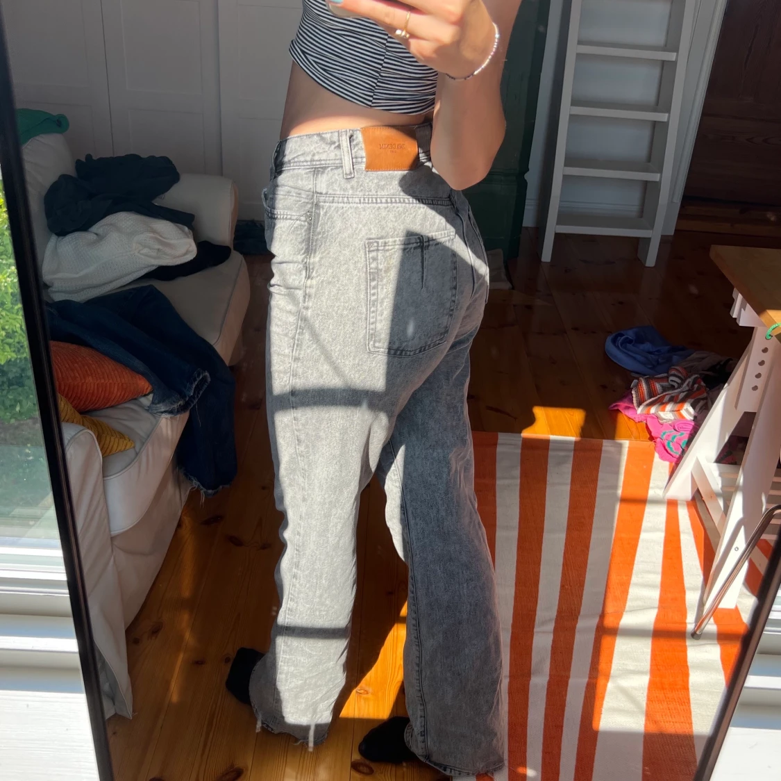 Högmidjade jeans från zara 