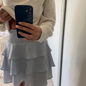 Volangkjol  - så fkn volangkjol från Vero Moda!