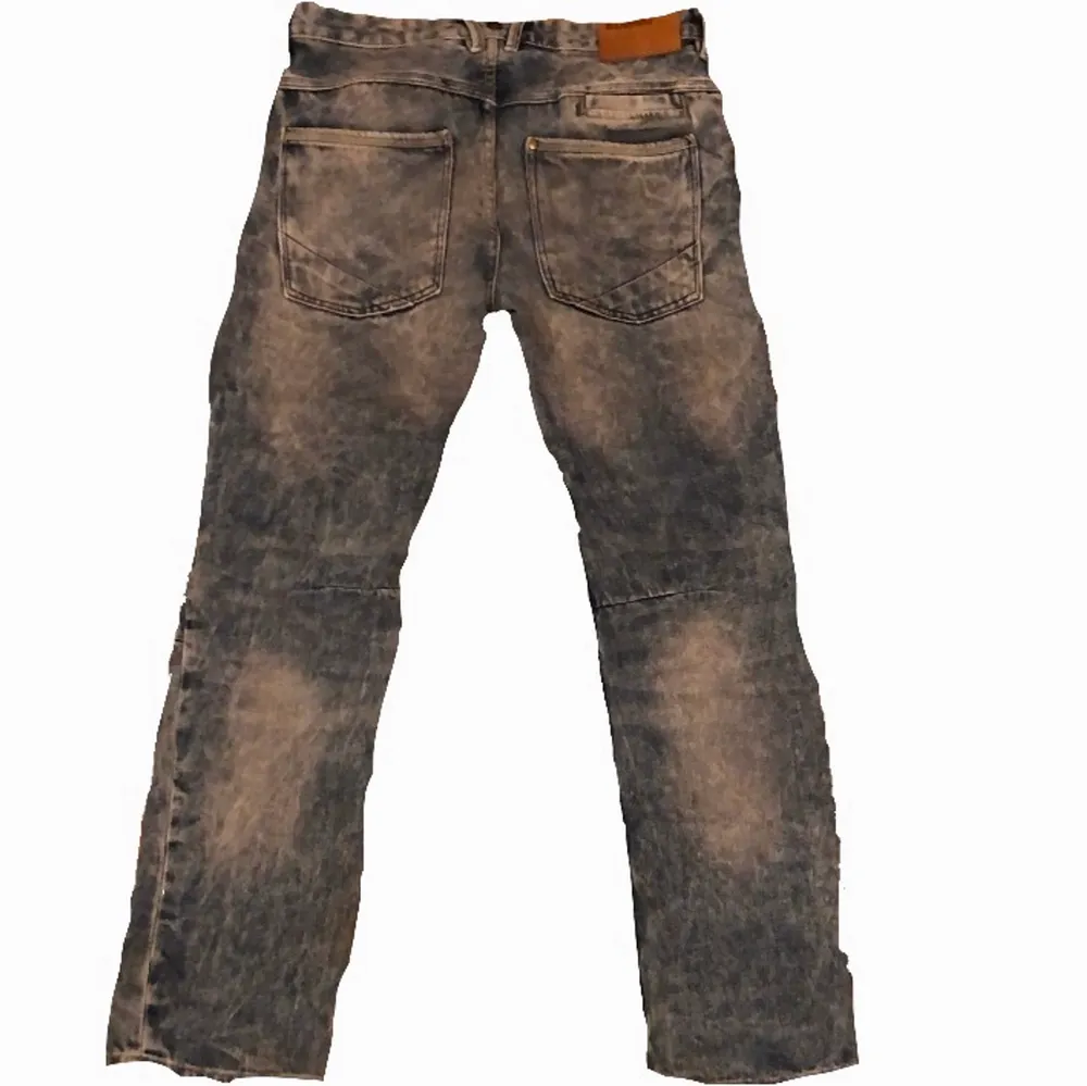 Sjukt sbyggq jeans i storlek 36!!. Jeans & Byxor.