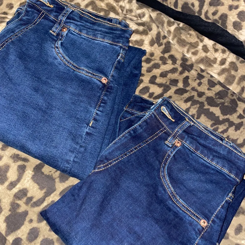 Mörkblå jeans från lager 157, har i både M och L. Tar endast Swish . Jeans & Byxor.