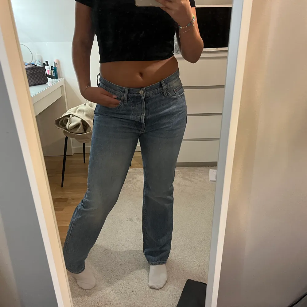 Mid jeans från lager 157s herr avdelning. Säljer för att de är lite små för mig🤩. Jeans & Byxor.