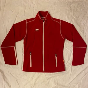 Bagheera tröja  - Röd Bagheera tröja i nyskick 