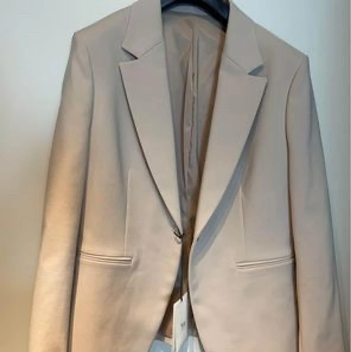 Kavaj Tiger of Sweden oanvänd