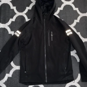 Sail racing jacka  - Säljer Sail racing jacka storlek M