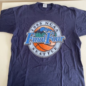 NCAA Final Four vintage T-shirt - Fint skick, grovt material bra passform
