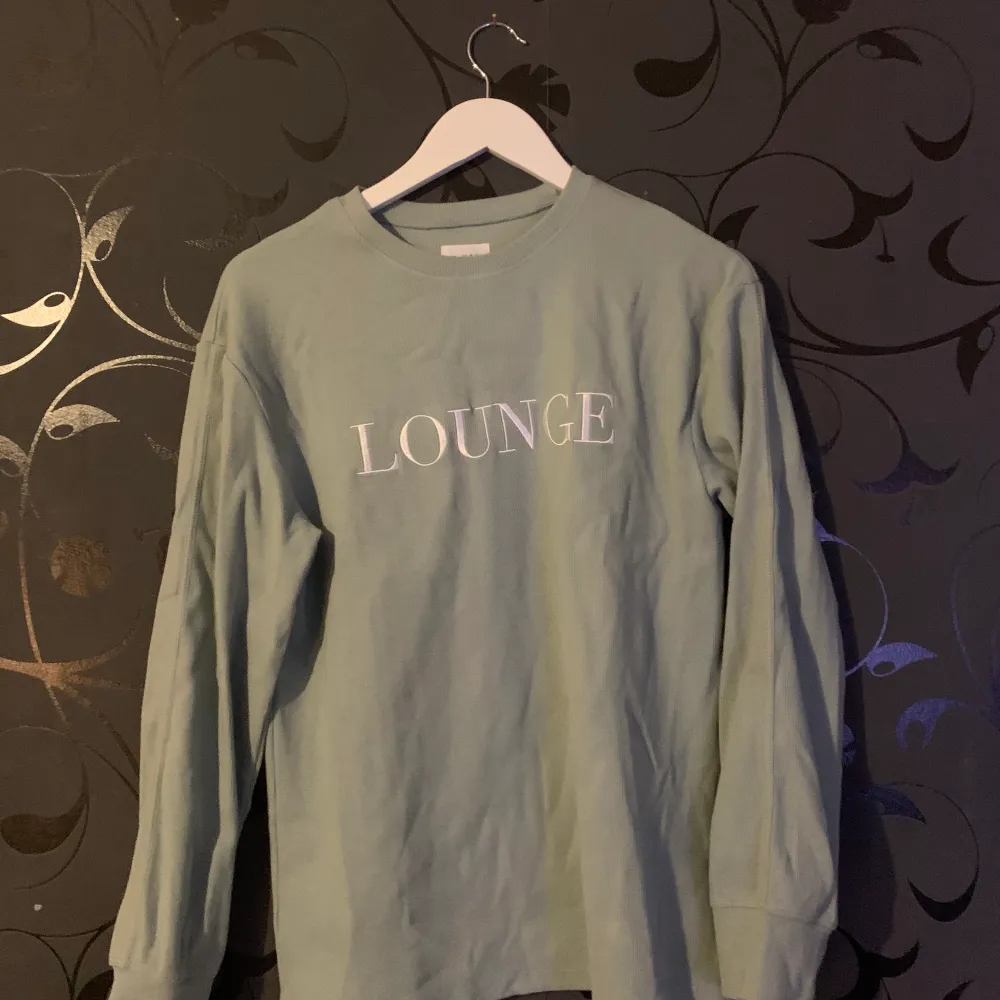 Lounge tröja i mingrön/ljusgrön i storlek S  Aldrig använd 🌸. Tröjor & Koftor.
