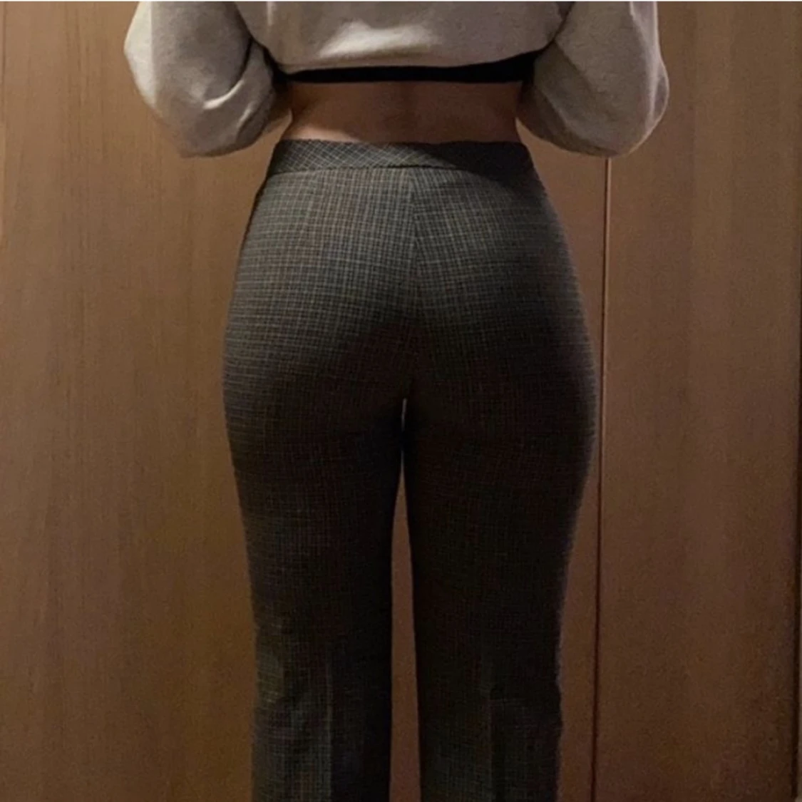 gråa kostymbyxor  - 91