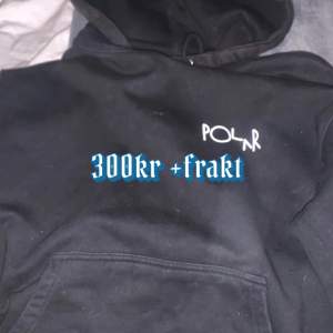 Polar hoodie ny pris 950kr säljer för 300kr storlek xs