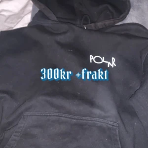 Polar hoodie - Polar hoodie ny pris 950kr säljer för 300kr storlek xs