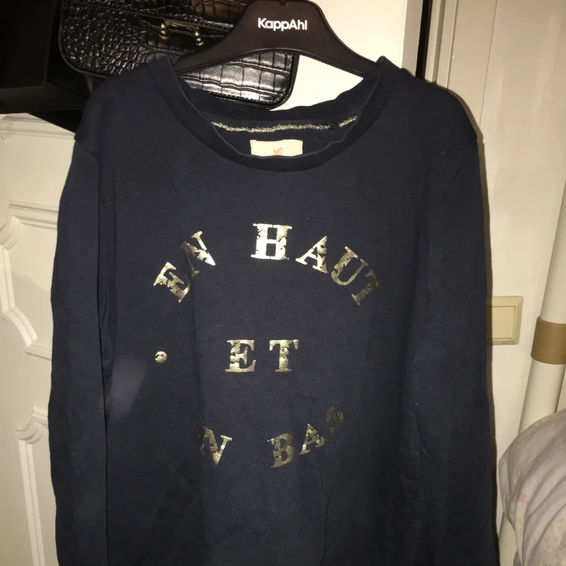 Fin tröja för 20kr  - 90