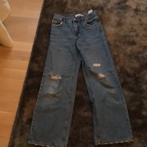 Zara jeans - Hej jag säljer dessa zara jeansen💕