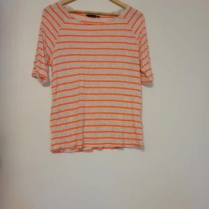 T-shirt  - T-shirt, randig, från lindex.