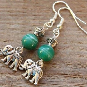 Örhänge i äkta silver "Elefant"  - Helt nytt par örhängen i äkta 925 sterling silver, "Elefant" med Amazonit sten. Fri Frakt över 120:-