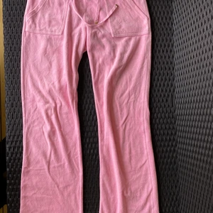 Juicy couture byxor - Köparen står för frakten. Knappt använda. 