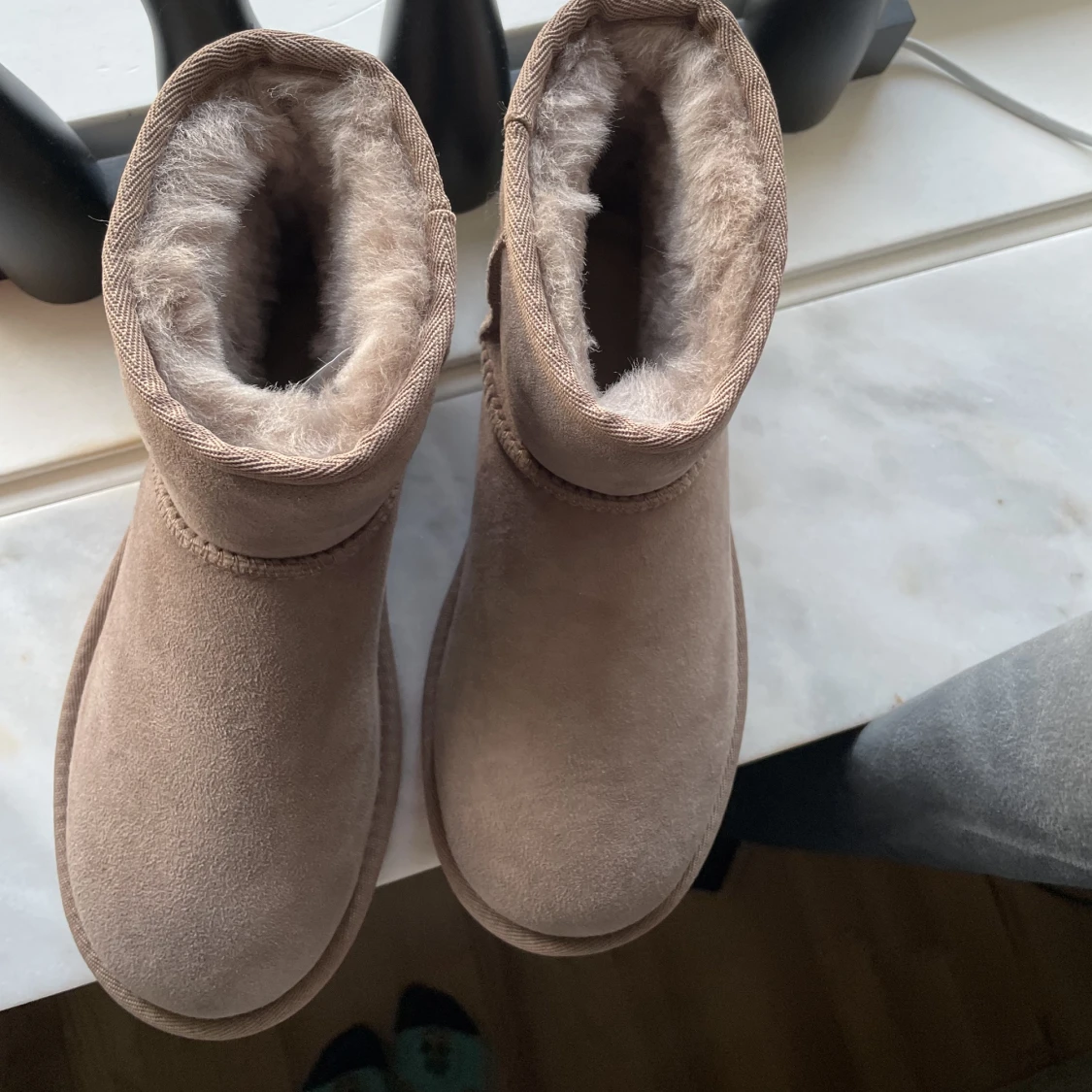 Uggs  - 90