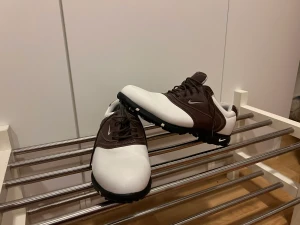 Nike delivery free - Nike golf