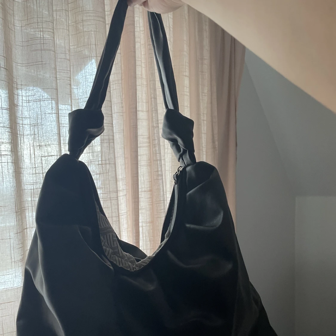 Vardags väska i svart - 90