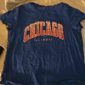 Tröja  - Aldrig använd 