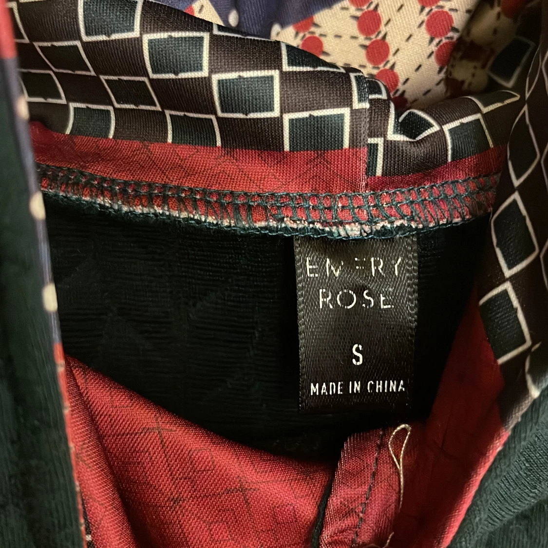 Härlig tröja i fina färger  - 91