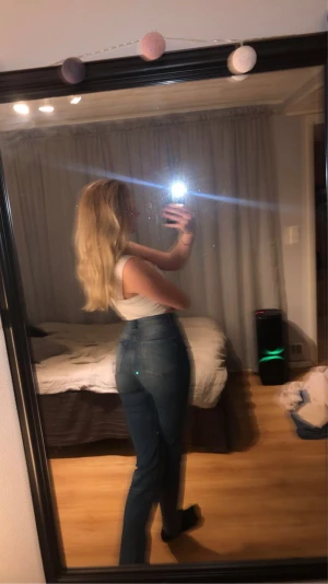 Jeans från only  - Jeans från Only, helt slutsålda Aldrig använda! 