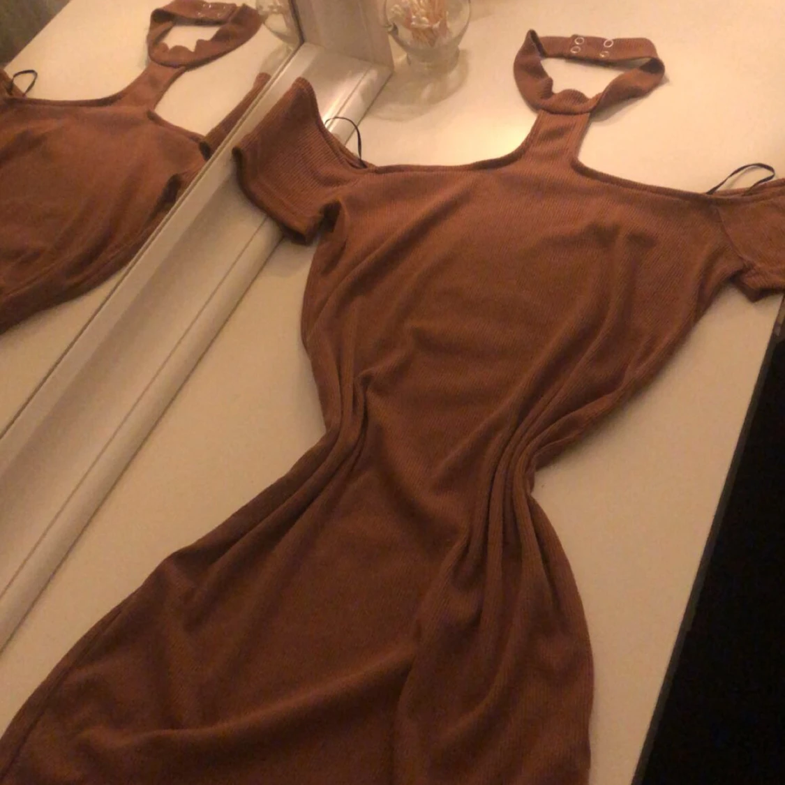 Kort Biege klänning