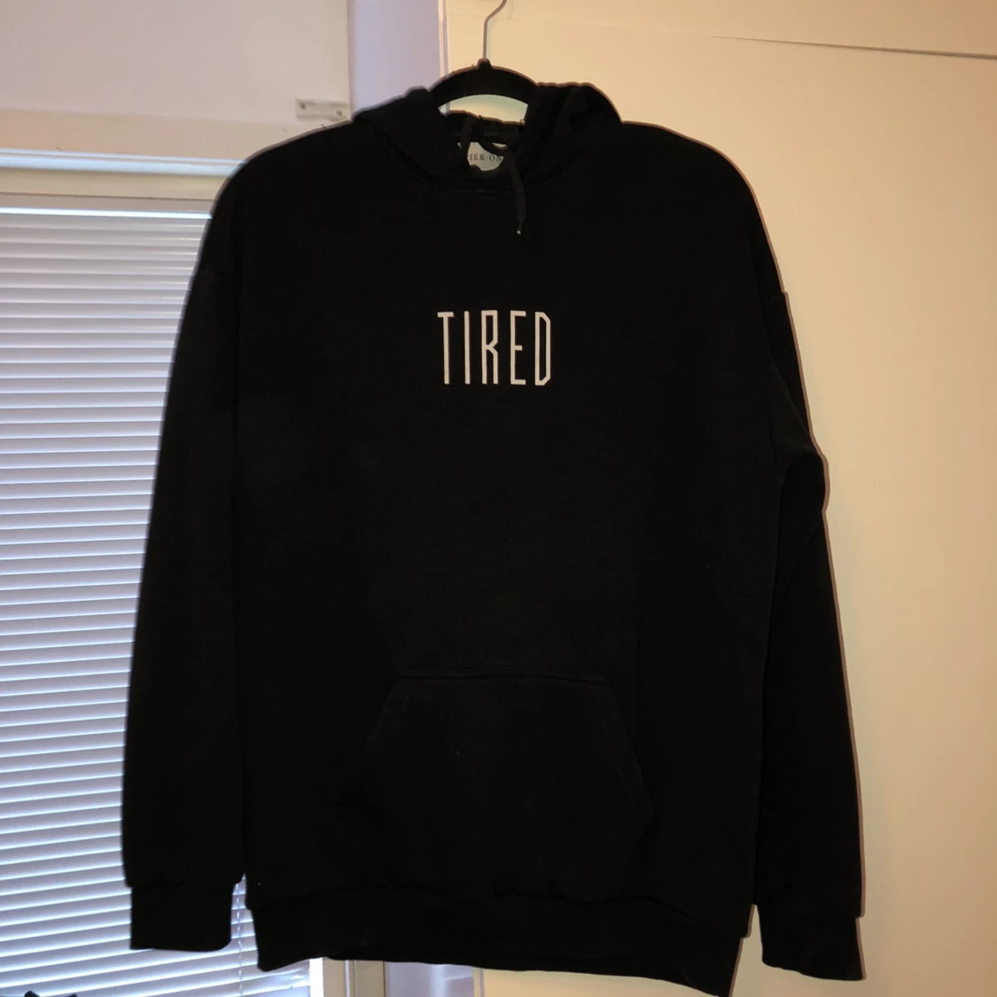 Tired hoodie - 90