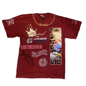 Y2K T-shirt  - Från tidiga 2000 tal gjord i England som en sample 