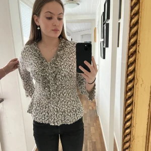 Så fin topp - Säljer jättemkt billigt 💚