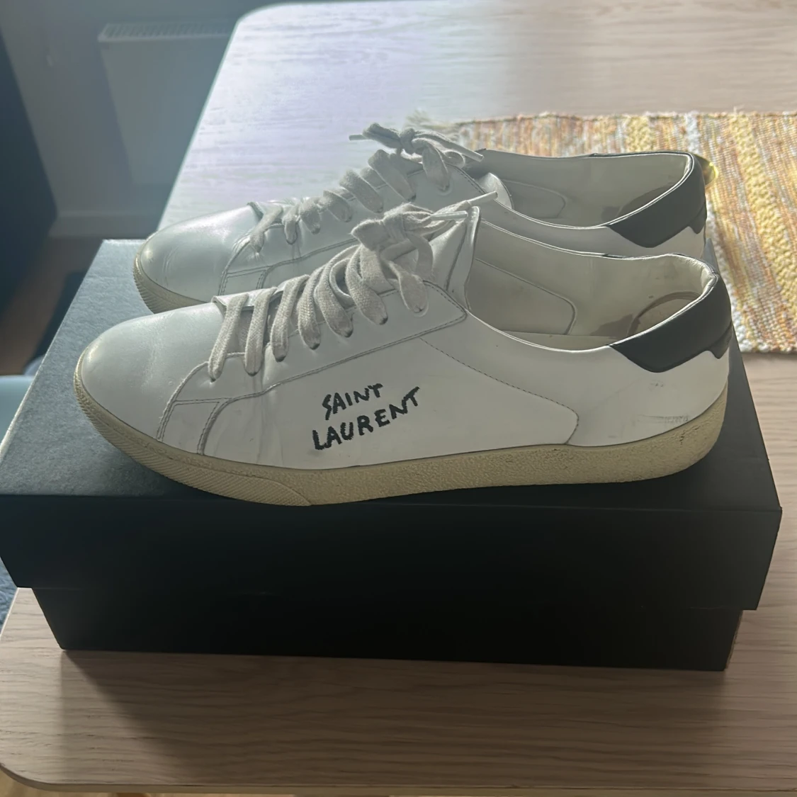 Saint Laurent court storlek 43