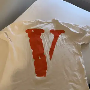 Vlone T-shirt buda!!!