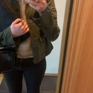 Väska  - INTRESSEKOLL på denna söta vädka! Finns inte kvar att köpa. ❤️‍🔥