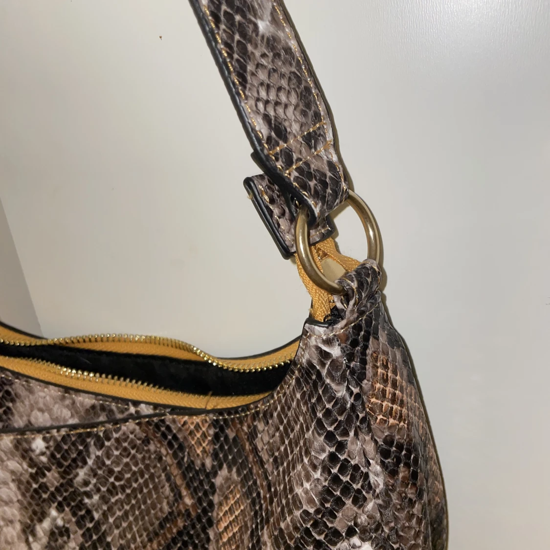 Ormskinns väska Dondonna - 90