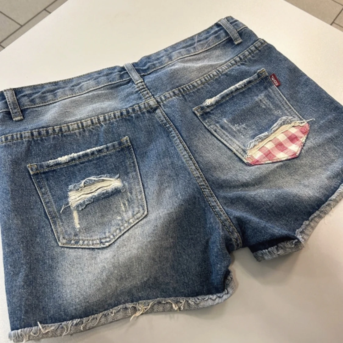 Jätte fina låg midjade jeans shorts 💕 - 91