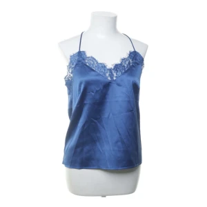 Spetslinne - Snyggt spetslinne i sidenliknande material💗kom privat för mer bilder