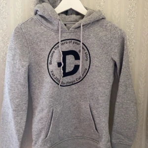 Dirtcült hoodie - Storlek S