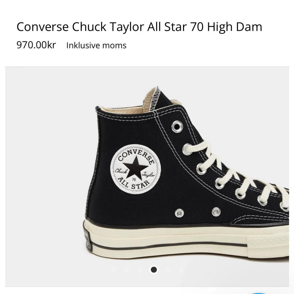 Chuck Taylor converse, aldrig använda helt nya - nypris 970kr Säljer för 700kr + 66kr spårbar frakt. Skor.