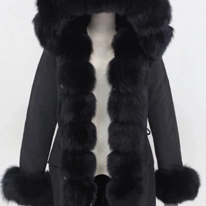 Säljer min fina Fatima praka jacka .  - Den är i bra skick . Bara att höra av sig om du vill ha fler bilder . 