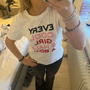 Zadig & Voltaire  - Säljer denna supercoola tröjan från zadig & Voltaire i storlek XS❤️❤️ den är knappt använd och är därav i jättebra skick! Inga defekter alls