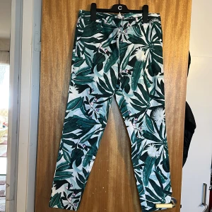 Byxor - Hm byxor storlek 42