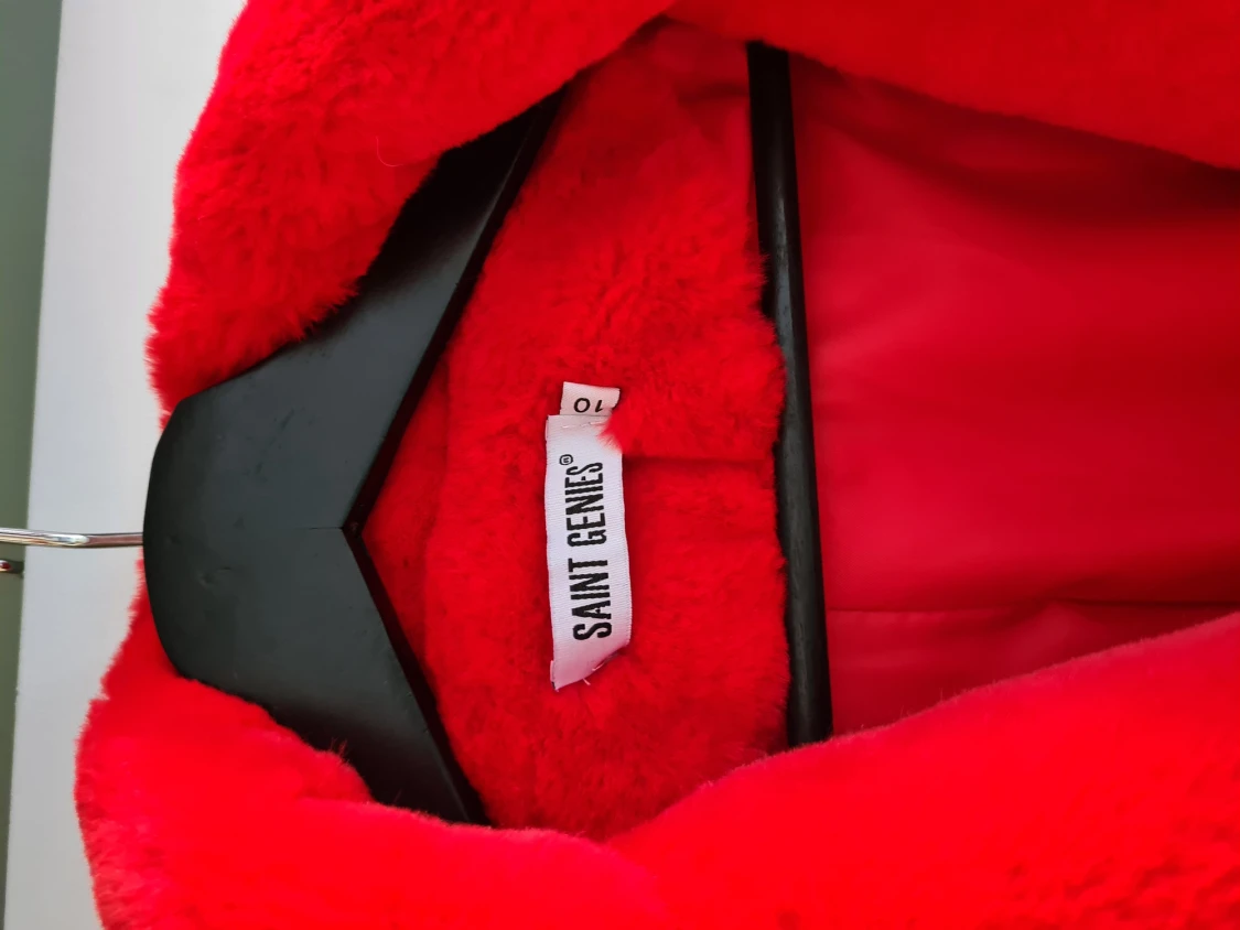 Röd pälsjacka - 90